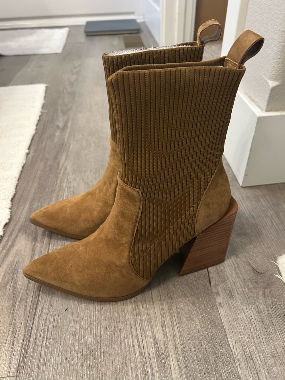 STEVE MADDEN TECA CHESTNUT Suede Pointed-Toe Ankle Boots 9.5 NEW!